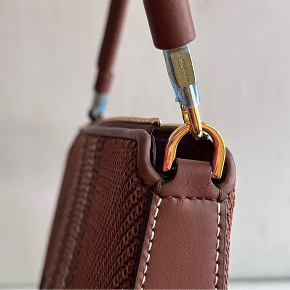 🔴SOLD🔴 BURBERRY Olympia Check Jacquard Pouch-Birch Brown - Picture 12 of 15